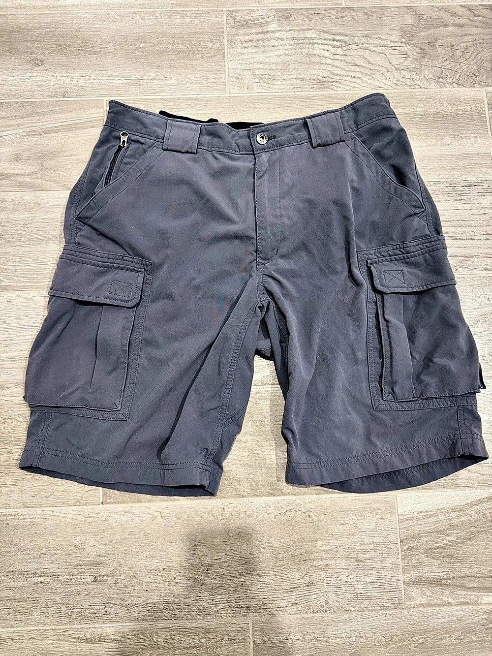 Duluth Trading Co Mens Blue Gray Dry on the Fly 11in Cargo Shorts Size L